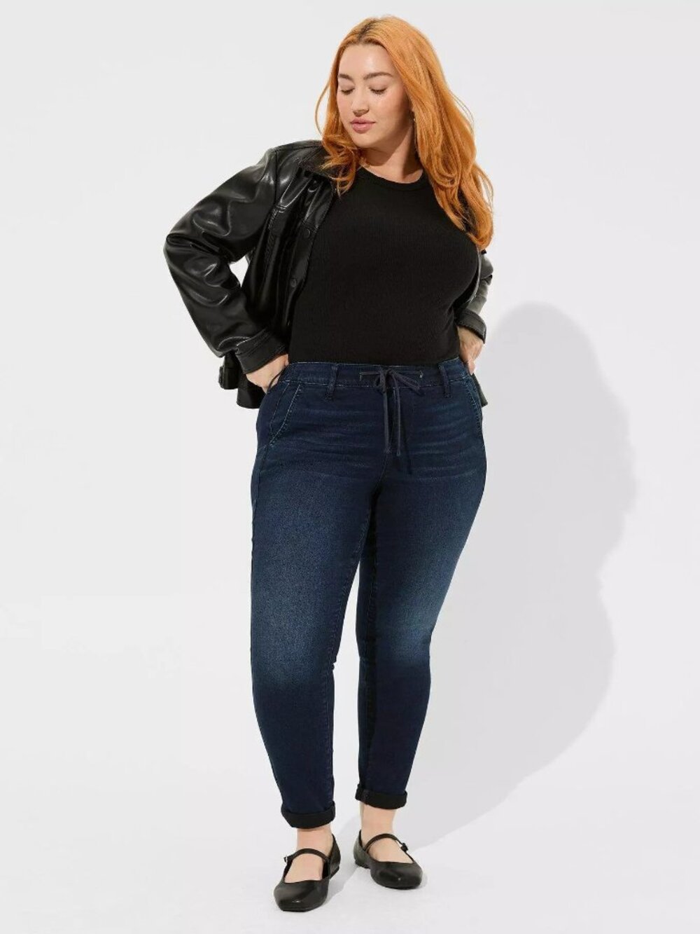Torrid Dark Wash Weekend Boyfriend Mid-Rise Jean in Size 2R (Regular)